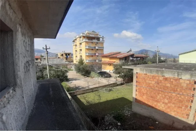 Radhime - Orikum, shitet shtepi 2 Katshe , 350 m² 180.000 € (Orikum)