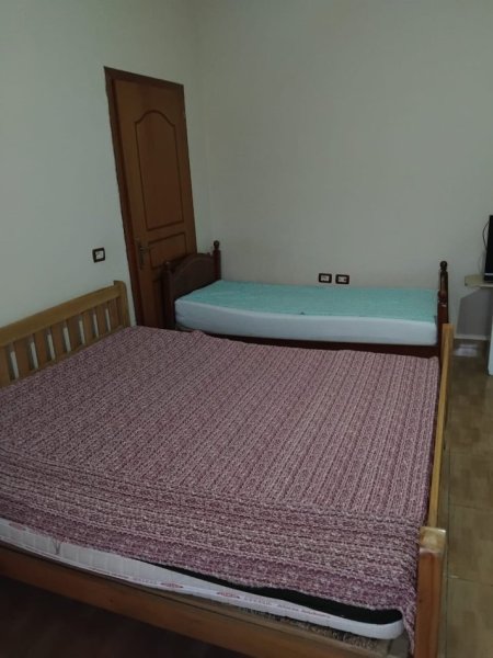 Tirane, jepet me qera apartament 1+1+Aneks Kati 1, 300 € (laprake)