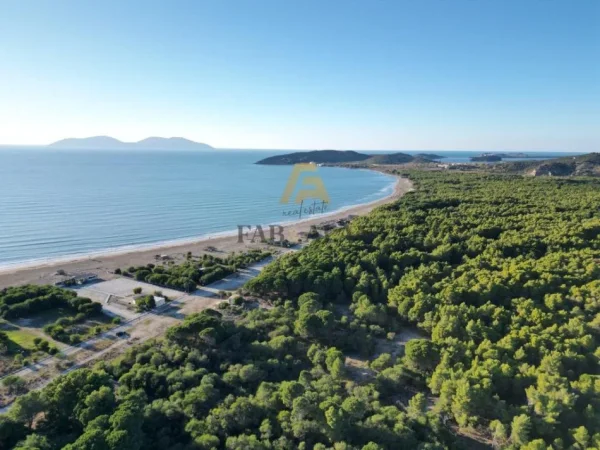 Vlore, shitet toke , 8.000 m² 1.600.000 € (ZVERNEC VLORE)