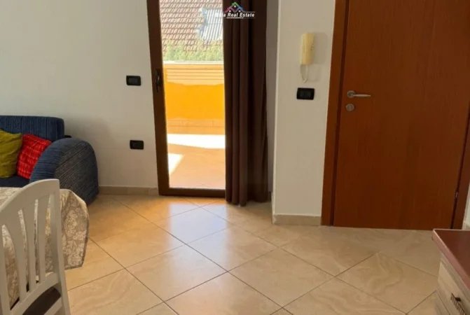 Tirane, jepet me qera Vile 2+1 Kati 2, 100 m² 450 € (sauk)