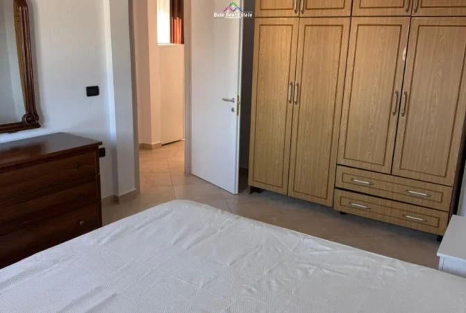 Tirane, jepet me qera Vile 2+1 Kati 2, 100 m² 450 € (sauk)