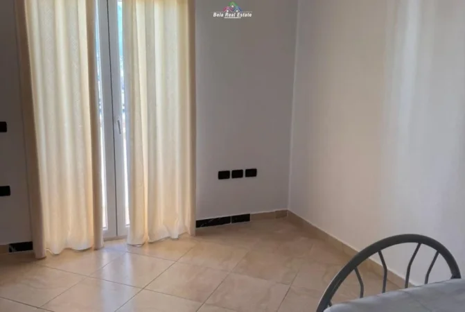 Tirane, jepet me qera Vile 2+1 Kati 2, 100 m² 450 € (sauk)