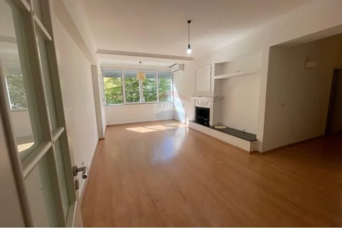 jepet me qera , 106 m² 800 € (Jepet zyre me qira tek Sheshi Willson)