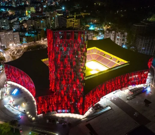 Tirane, shitet apartament 3+1 Kati 2, 125 m² 325.000 € (Rruga Faik Konica)