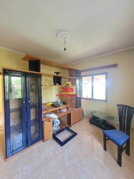 Sarande, shitet shtepi 2+1+Ballkon Kati 0, 300 m² 90.000 € 