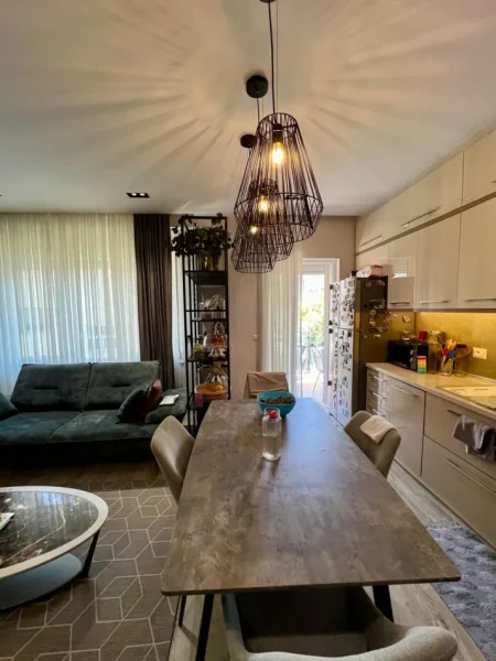 Tirane, shitet apartament 3+1 , 128 m² 290.000 € (Liqeni i Thate)