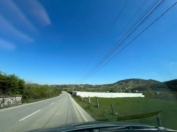 SHITET TOKE NE VISHAJ TIRANE