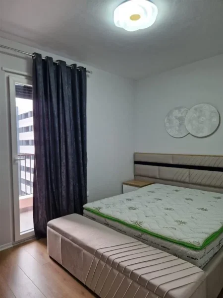 Tirane, jepet me qera apartament 2+1 Kati 1, 65 m² 650 € (TRIO TOWERS DON BOSKO)