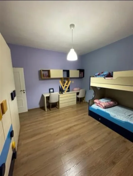Tirane, jepet me qera shtepi 2+1+Ballkon Kati 0, 130 m² 550 € (RRUGA PRINC VIDI,INSTITUT)