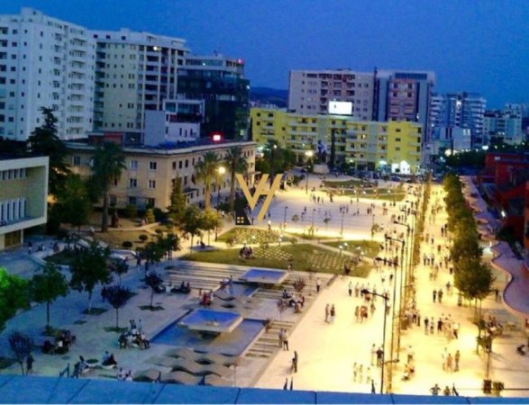 Lushnje, shitet toke , 150.000 m² 750.000 € (LUSHNJE)