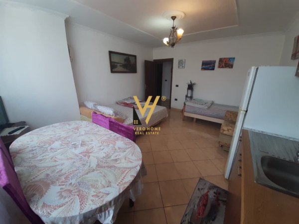 Tirane, jepet me qera apartament 2+1+Ballkon Kati 3, 70 m² 500 € (OXHAKU)