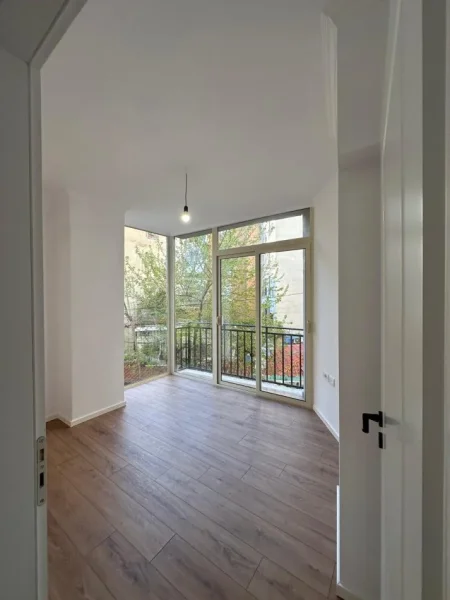 Tirane, shitet apartament 1+1 , 43 m² 120.000 € (tek prokuroria e tiranes)