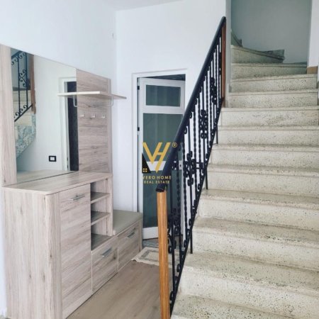 Tirane, jepet me qera apartament 1+1+Ballkon Kati 3, 75 m² 450 € (MARTENITETI I RI)