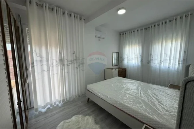 Tirane, shitet apartament 3+1 Kati 4, 143 m² 340.000 € (Rr. Hamdi Sima)