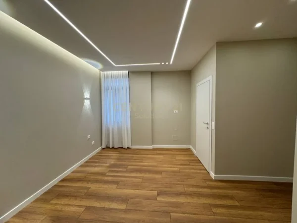 Tirane, shitet apartament Kati 4, 61 m² 135.000 € 