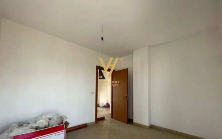 Tirane, shitet apartament 3+1+Ballkon Kati 7, 109 m² 250.000 € (LAPRAKE)