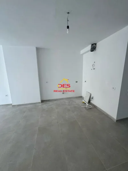 Sarande, shitet apartament 1+1+Ballkon Kati 2, 81 m² 125.000 € 