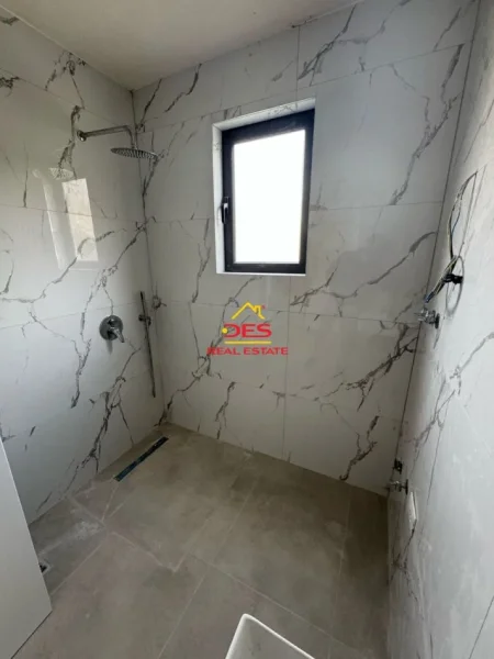 Sarande, shitet apartament 1+1+Ballkon Kati 2, 81 m² 125.000 € 