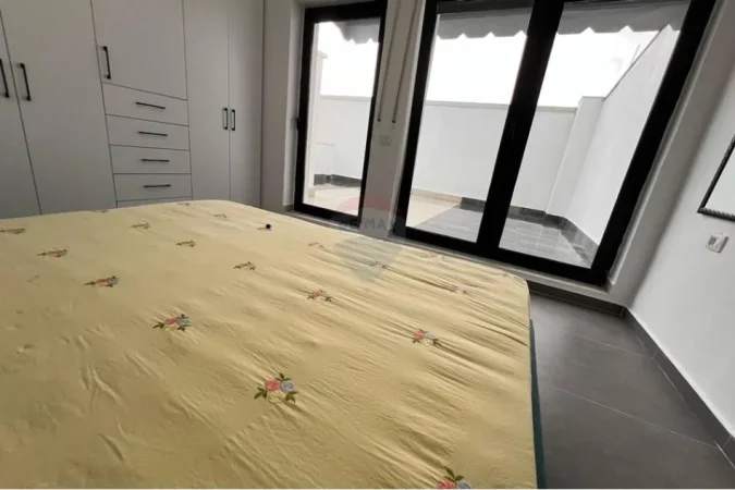 Tirane, jepet me qera apartament duplex 2+1 , 112 m² 1.000 € (Kodra e Diellit)