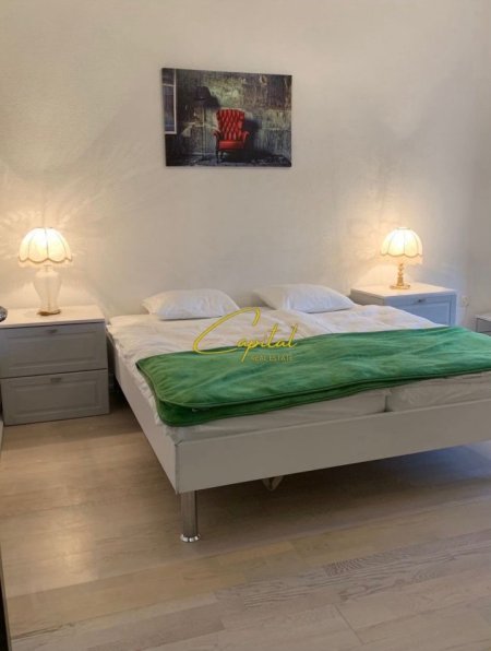 Tirane, jepet me qera zyre Kati 2, 60 m² 1.500 € (QENDER)