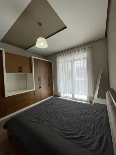 Tirane, shitet apartament 1+1+Ballkon Kati 5, 83 m² 159.000 € (Rruga selita e vjeter)