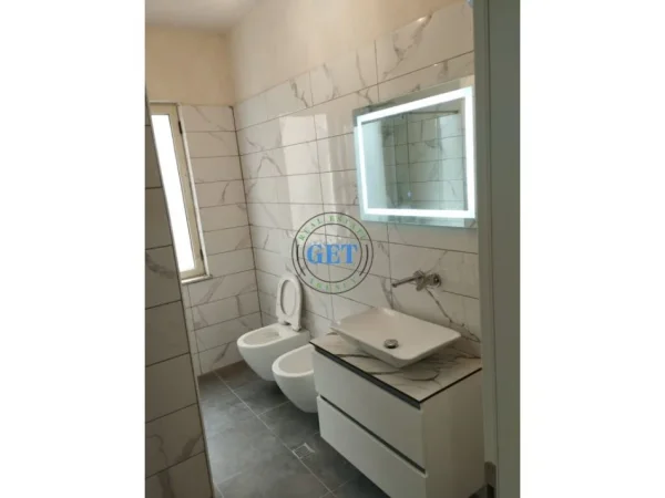 Durres, shitet apartament 2+1 Kati 1, 123 m² 130.000 € (Rrota e Kuqe, Plazh, Durres!!)