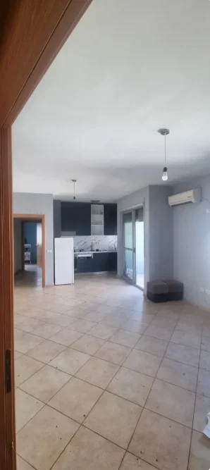 Tirane, shitet apartament 2+1 Kati 6, 90 m² 210.000 € (Komuna e Parisit)