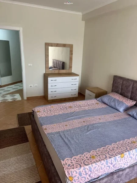 Tirane, jepet me qera apartament 2+1 Kati 2, 78 m² 450 € (yzberisht)