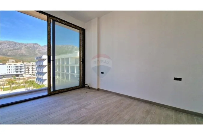 Radhime - Orikum, shitet apartament 1+1+Ballkon Kati 5, 45 m² 113.750 € (Radhime)