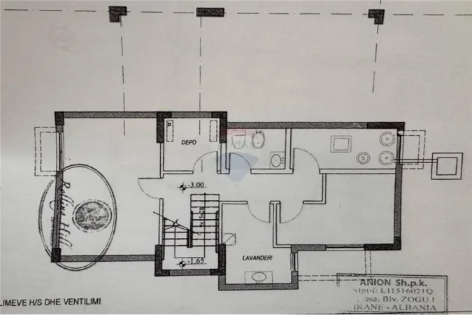 Tirane, shes Vile 3 Katshe Kati 3, 688 m² 1.580.000 € (Petrel)