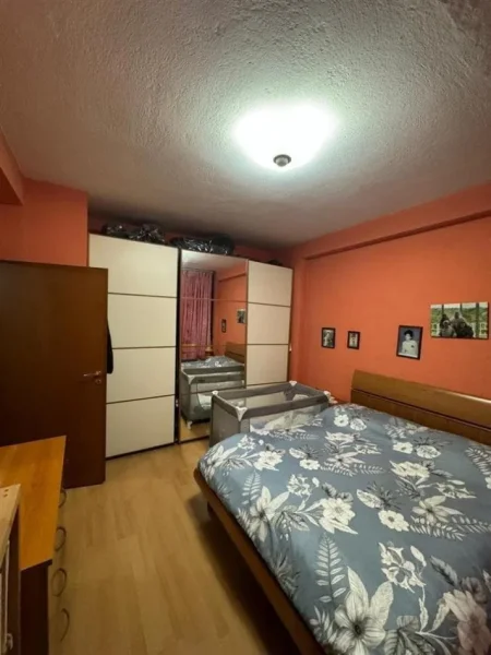 Tirane, shes apartament 3+1 Kati 5, 103 m² 270.000 € (rruga e kosovareve)