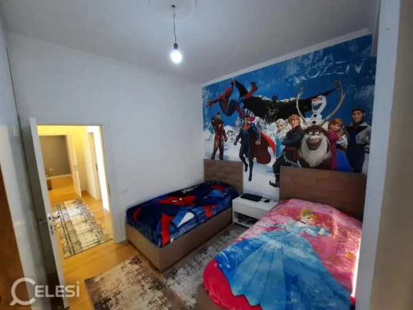 Tirane, jepet me qera apartament 3+1+Ballkon Kati 6, 107 m² 1.500 € (SQUARE 21)