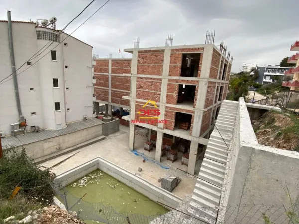 Sarande, shitet apartament 1+1 Kati 3, 78 m² 