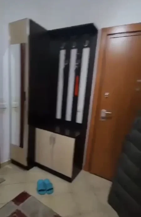 Tirane, shitet apartament 1+1 Kati 6, 70 m² 100.000 € (Prane Vila L)