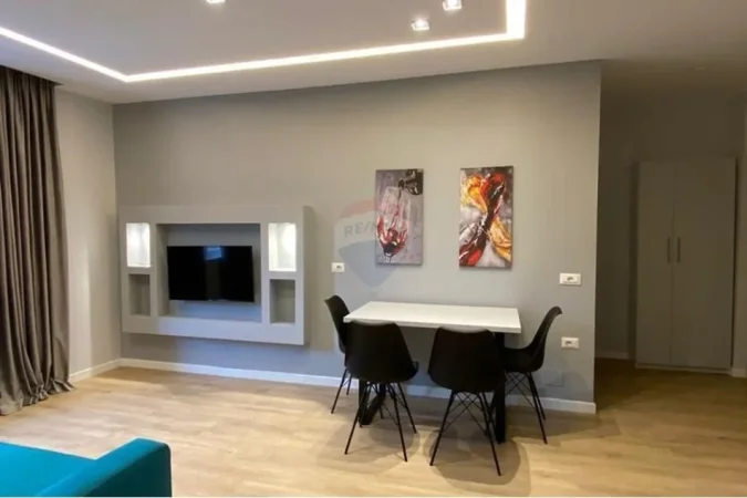 Tirane, jepet me qera apartament 2+1 Kati 1, 65 m² 650 € (JEPET AP 2+1 PER QERA TE INXHINIERIA E NDERTIMIT)