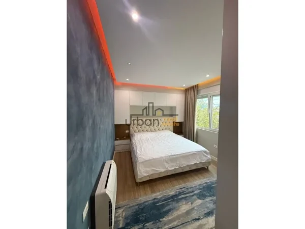 Tirane, shitet apartament 3+1 Kati 3, 133 m² 320.000 € (Liqeni i Thatë)