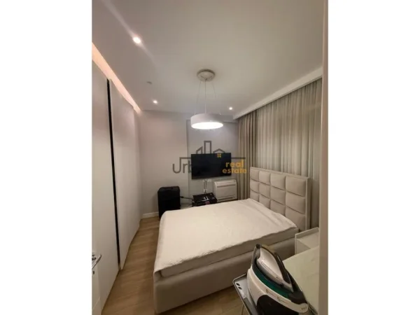 Tirane, shitet apartament 3+1 Kati 3, 133 m² 320.000 € (Liqeni i Thatë)