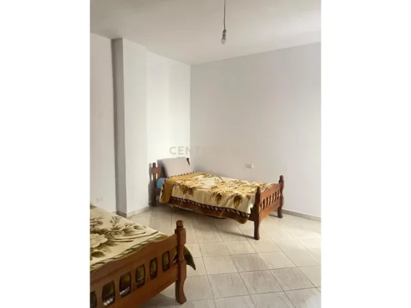 Durres, shitet apartament 2+1+Ballkon Kati 2, 89 m² (rruga pavarsia plazh)