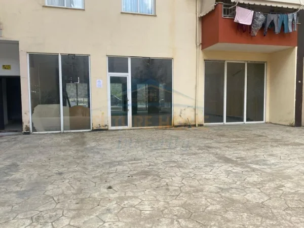 Tirane, shitet ambjent biznesi Kati 0, 384 m² 300.000 € (Fresku)