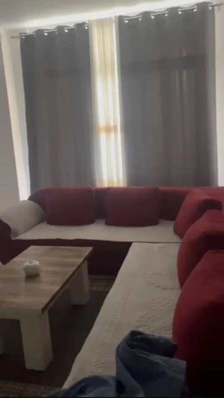 Tirane, jepet me qera apartament 2+1+Ballkon Kati 3, 108 m² 480 € (Astir)