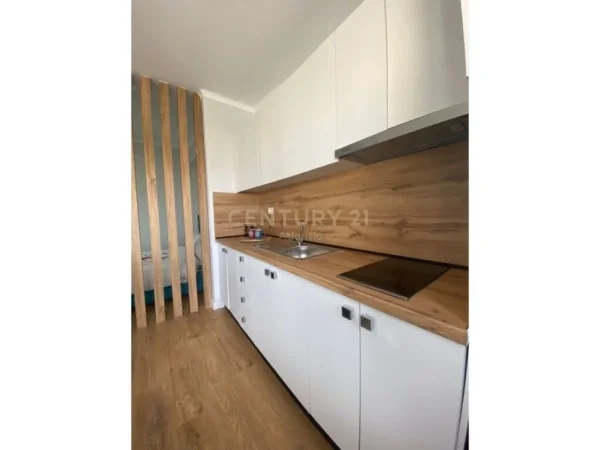 Durres, shitet garsonier 1+1 Kati 8, 53 m² 68.000 € (PLAZH HEKURUDHA)