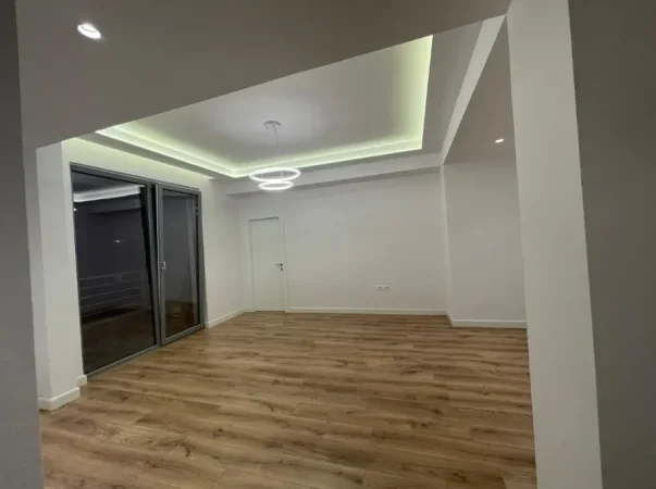 Tirane, shitet apartament 2+1 Kati 10, 101 m² 237.000 € (Rruga e Kavajes)