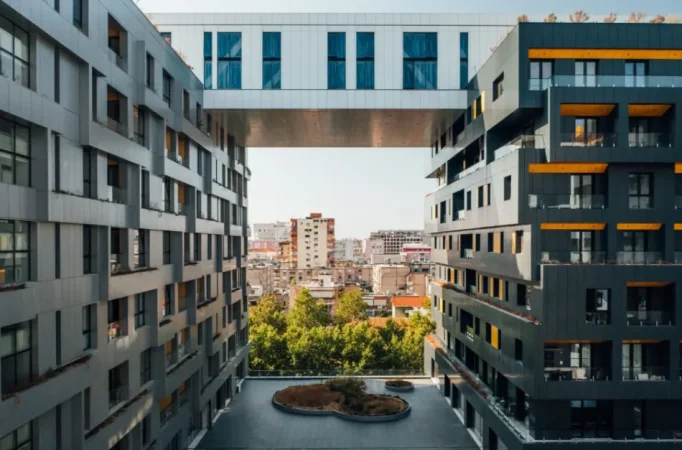 Tirane, shitet apartament 1+1 Kati 5, 42 m² 125.000 € (Square 21)