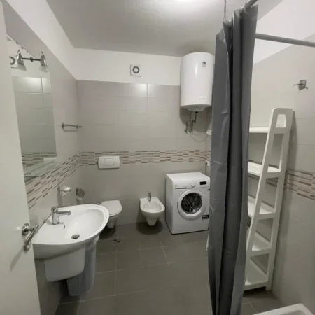 Tirane, shitet apartament 1+1+Ballkon Kati 6, 66 m² 145.000 € (21 Dhjetori)