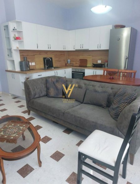 Tirane, jepet me qera apartament 3+1+Ballkon Kati 1, 100 m² 800 € (SHESHI AVNI RUSTEMI)
