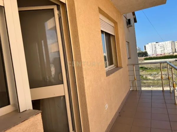 Durres, shitet apartament 2+1+Ballkon Kati 3, 80 m² 68.000 € 