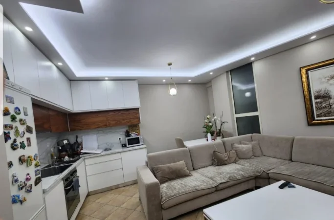 Tirane, shitet apartament 1+1+Aneks+Ballkon Kati 1, 75 m² 93.000 € (News 24, Shkoze)