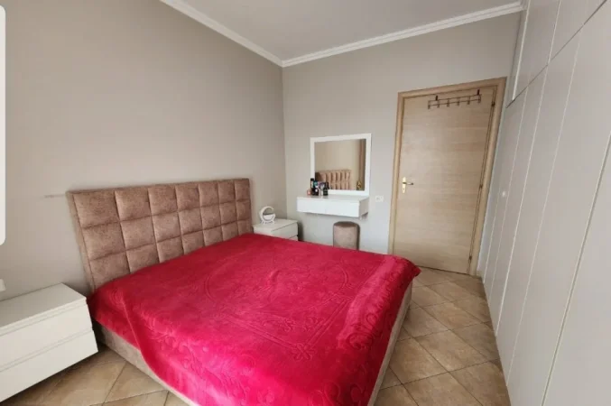Tirane, shitet apartament 1+1+Aneks+Ballkon Kati 1, 75 m² 93.000 € (News 24, Shkoze)