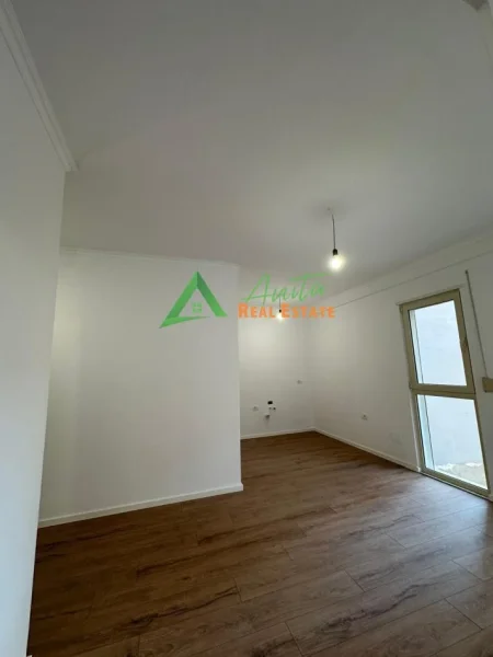 Tirane, shitet apartament 1+1 Kati 2, 43 m² 120.000 € (Rruga Haxhi Hysen Dalliu)