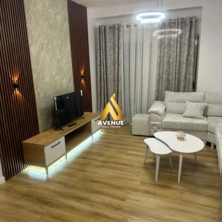 Tirane, shitet apartament 1+1+Ballkon Kati 5, 65 m² 95.000 € (misto mame)